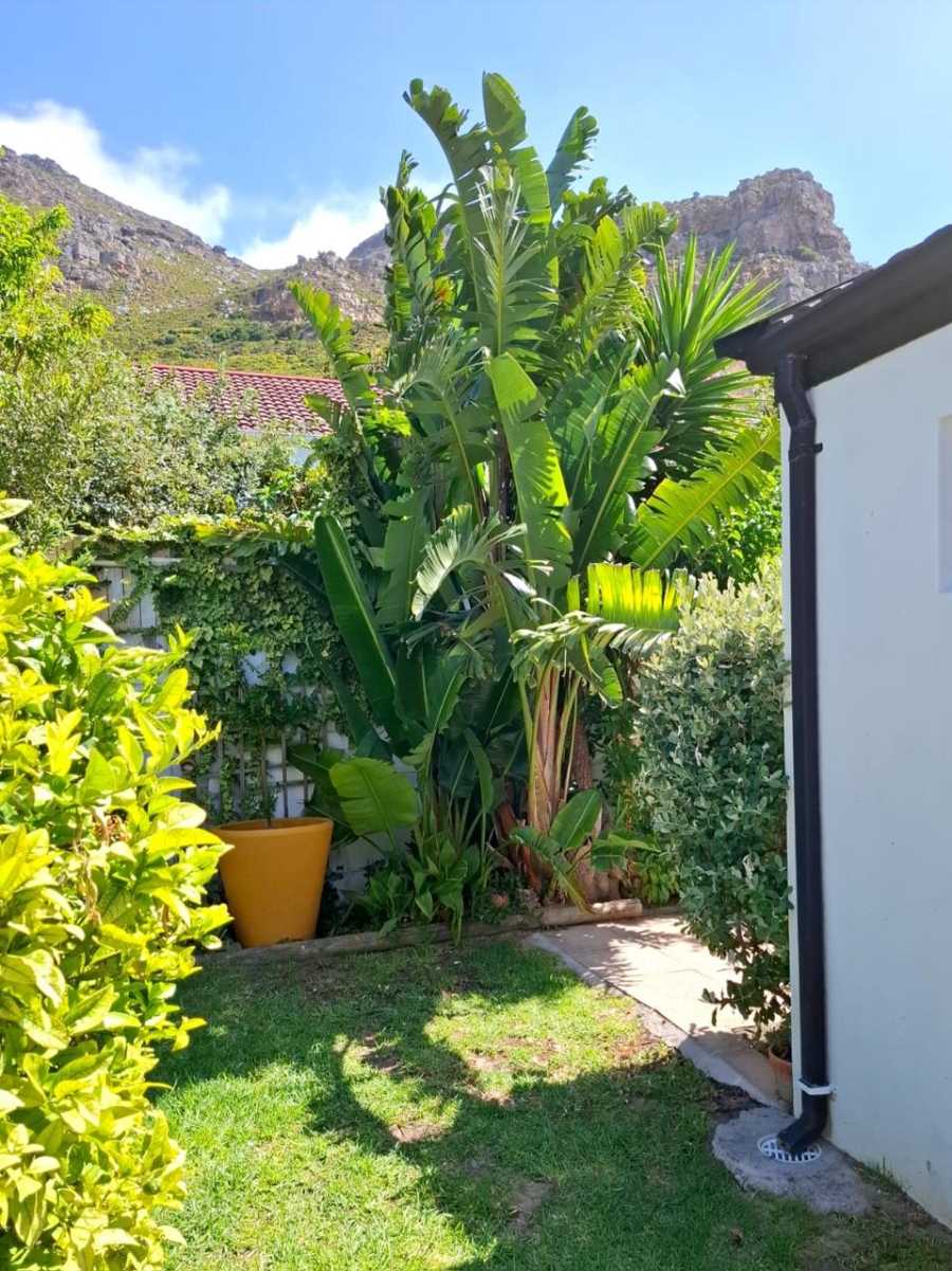 3 Bedroom Property for Sale in Lakeside Western Cape